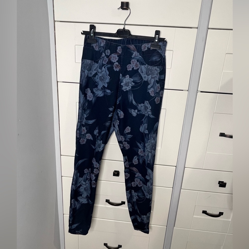 Reversible jegging floral & dark wash false pocket elastic waist size by measure